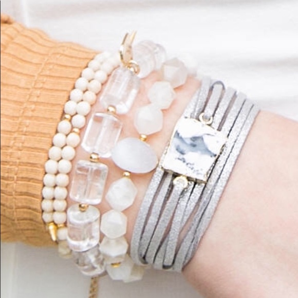 AvaLilly’s designer Overstock discount boutique - Picture 8 of 8